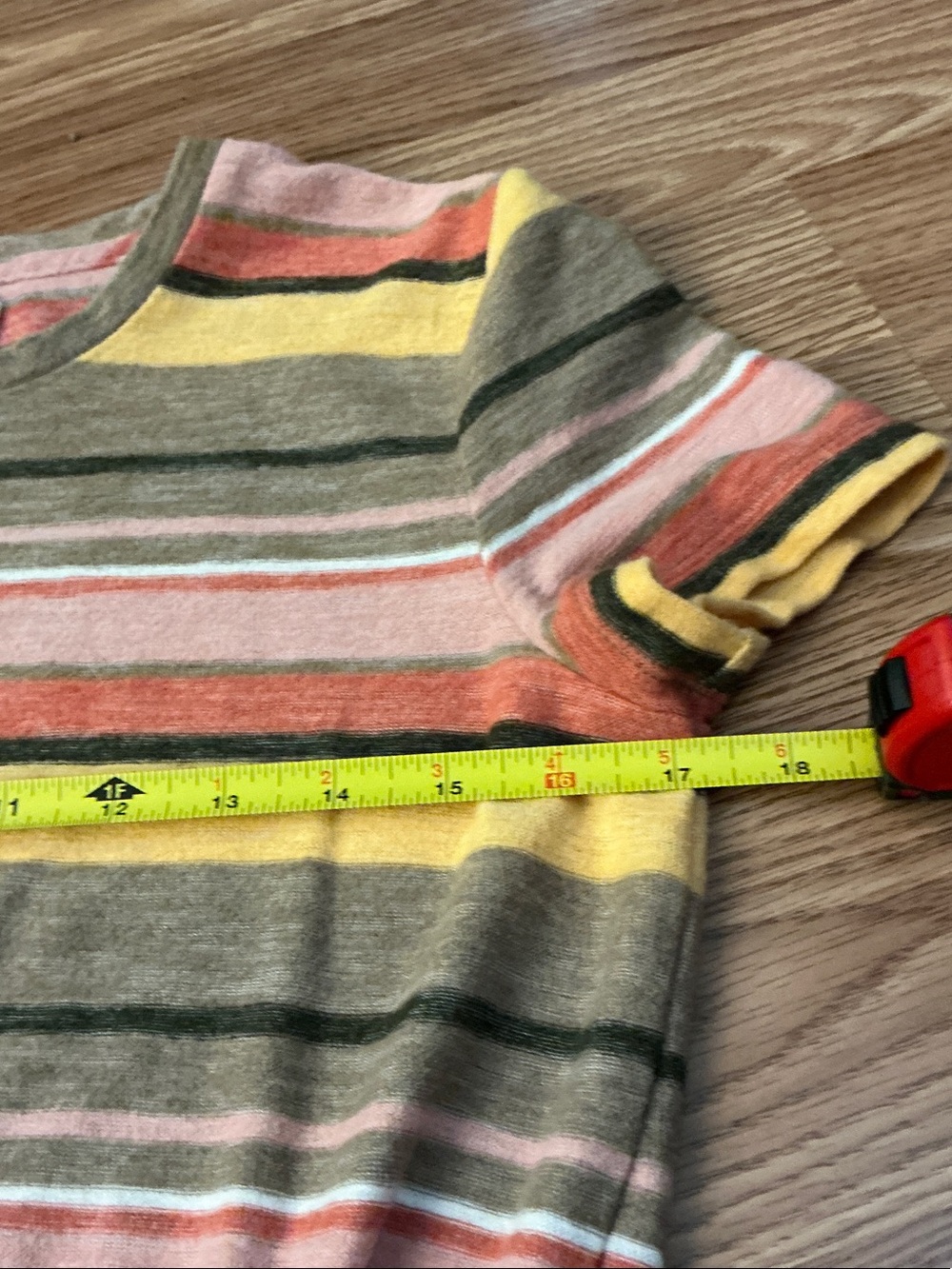 Madewell Striped Tie-Front Short Sleeve Tee in Brown, Yellow & Coral Size Small - Picture 4 of 6